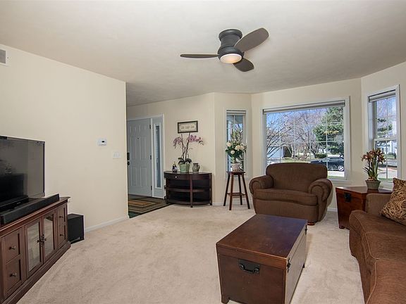 4th image of 1799 Marshfield Dr