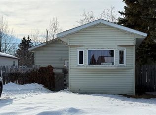 1410 3rd Ave, Edam, SK S0M0V0