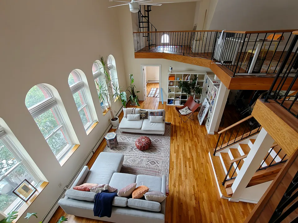 238 Columbia St #1