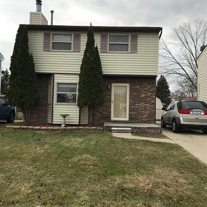 1st image of 23188 Elmira St
