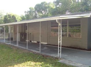 907 9th Ave SW, Largo, FL 33770