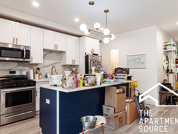 2nd image of 4937 N Saint Louis Ave #3S
