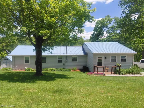 6136 Vo Ash Dr SW, Carrollton, OH 44615