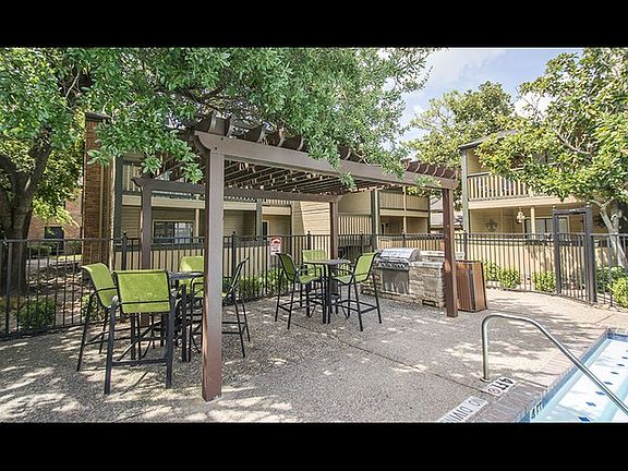 5th image of 2901 Elmside Dr #2-012