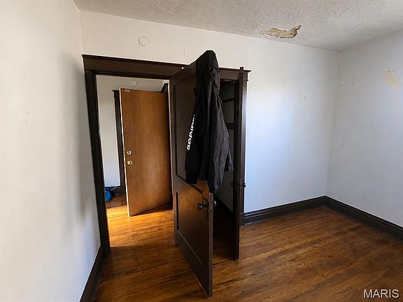 3rd image of 3231 Delor St