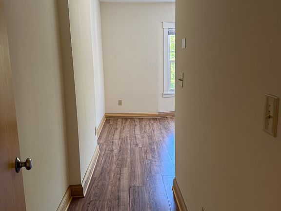 4th image of 2638 Hampshire Rd APT 2