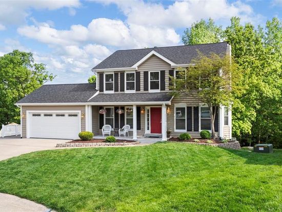 85 Hillside Mdws, Saint Charles, MO 63303