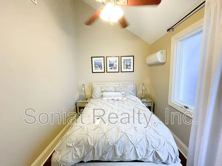 936 Conti St #11 — Photo 11