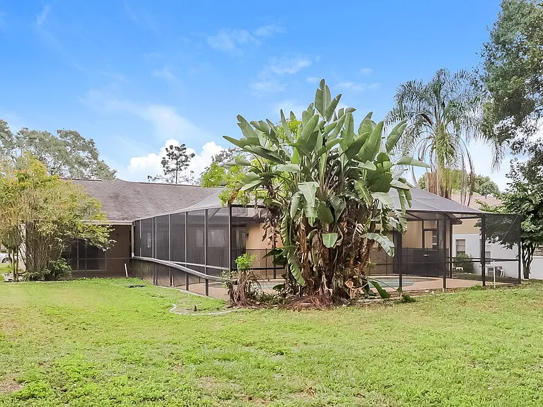 2612 Brianholly Dr — Photo 16