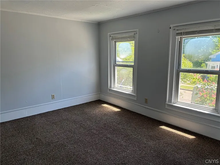 135 W Mohawk St — Photo 9