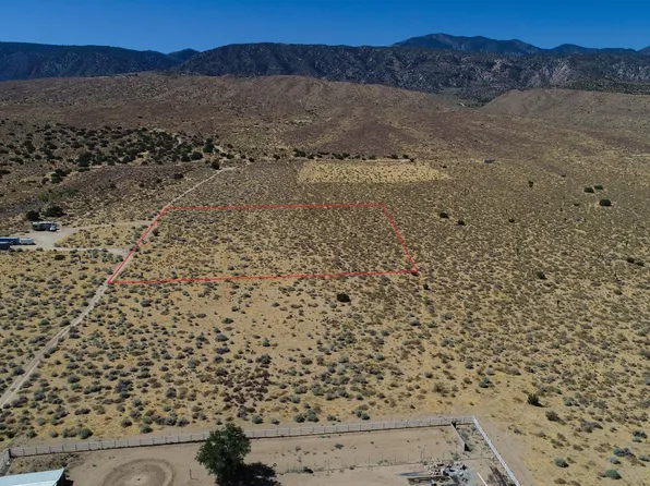 31400 227th St E, Llano, CA 93544