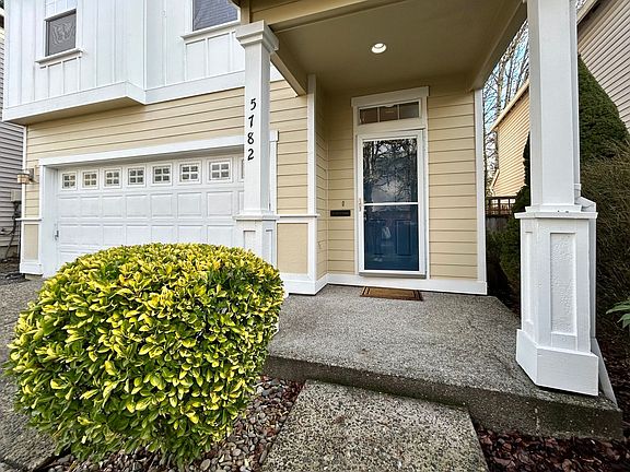 5th image of 5782 NE Damsel Dr