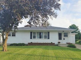 124 Sunset Dr, Bellevue, OH 44811