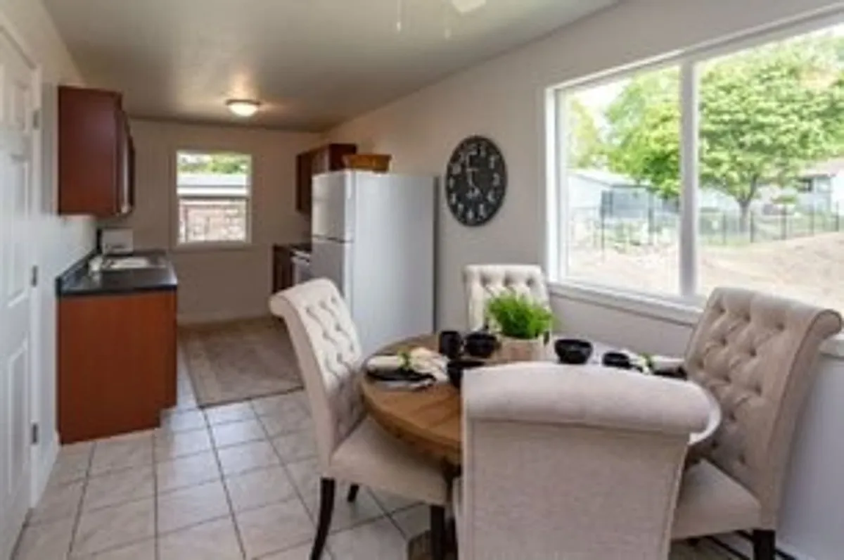 Building Photo - Grandview Meadows