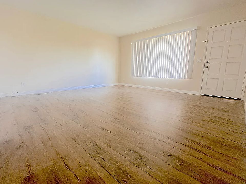 1st image of 25880 Dartmouth St #F