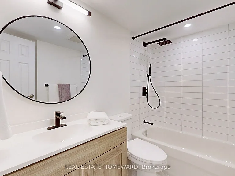 77 Maitland Pl #1827 — Photo 10