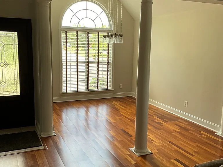 1014 Manderlay Way — Photo 3