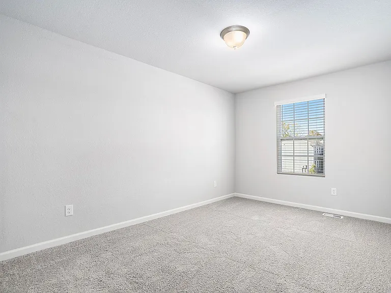 8191 Crestbrook Ct — Photo 19