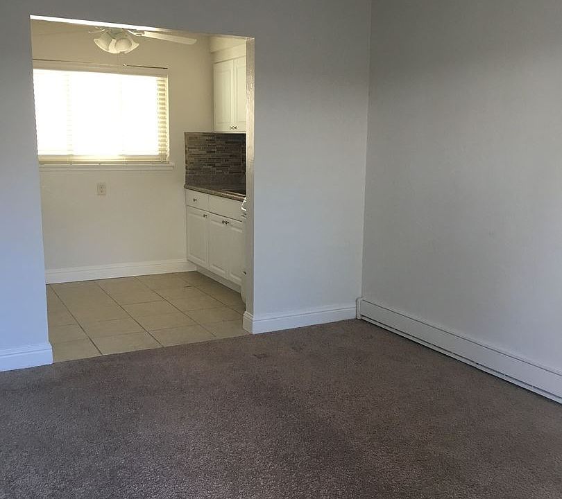 2nd image of 2715 P St APT 10