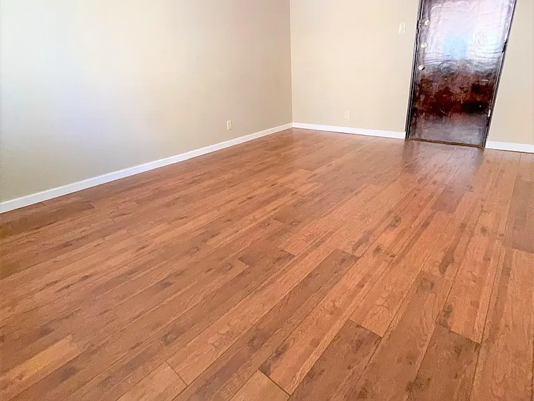 5712 Phillips Ave #B9 — Photo 37