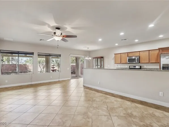 3363 Blue Ribbon Downs St, Las Vegas, NV 89122