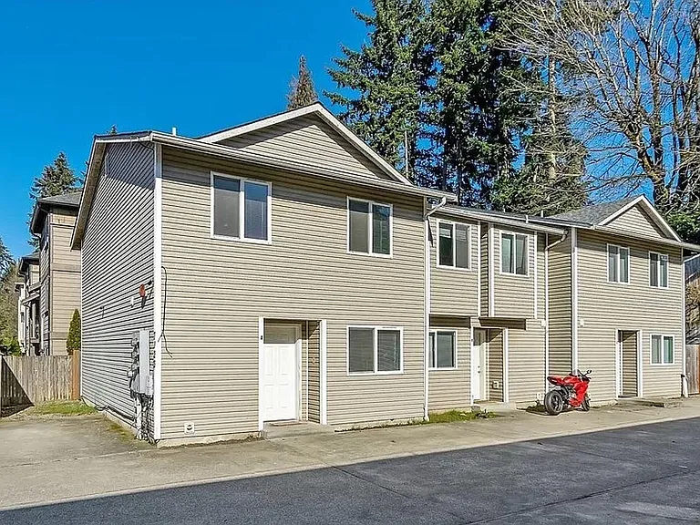 7123 Rainier Dr #C — Photo 1