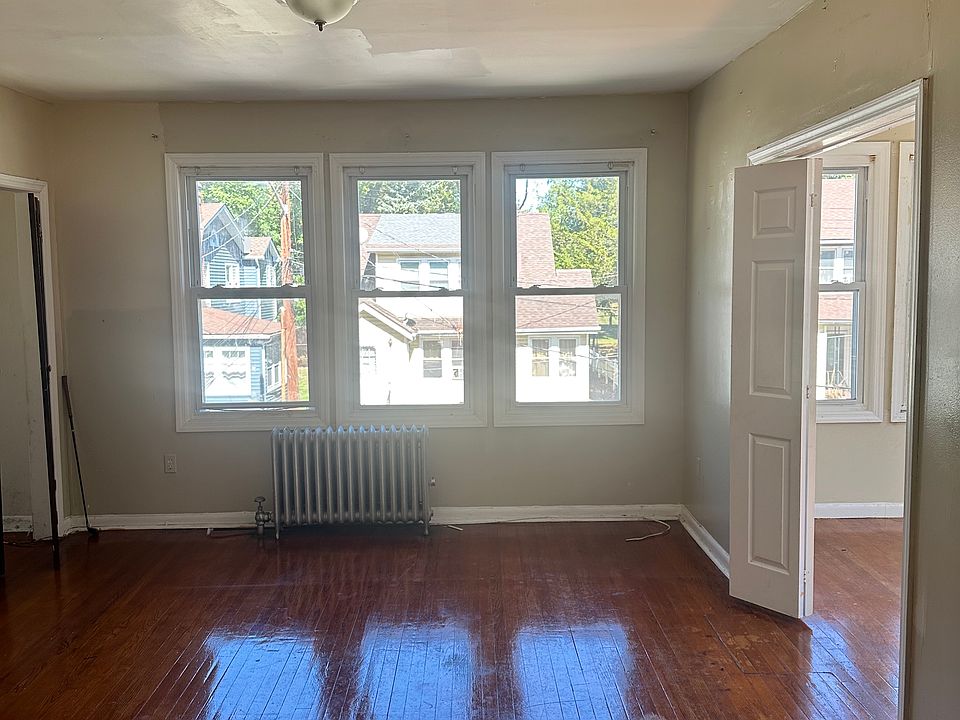 1st image of 50 Boyden Pkwy #2