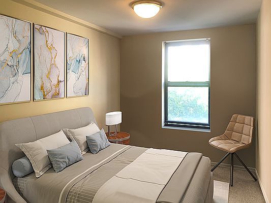2nd image of 410 W 48th St #31