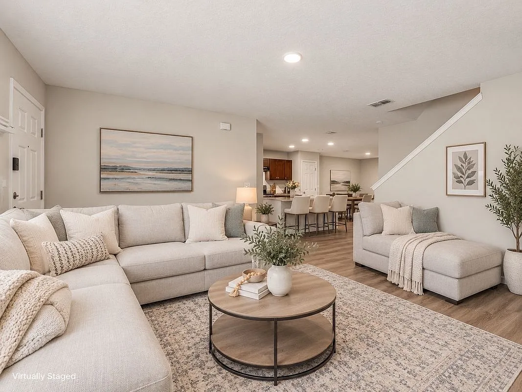 4 bed, 2.5 bath, 1665 sqft, $2,300 — Photo 4