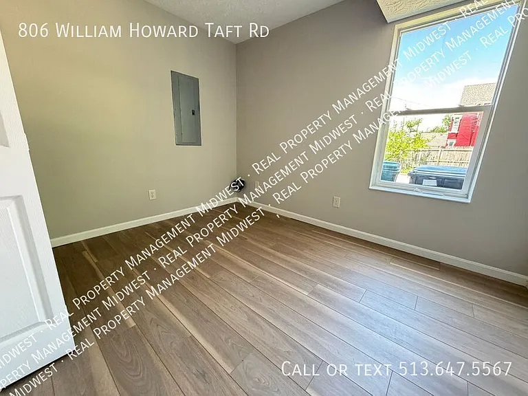 806 William Howard Taft Rd — Photo 12