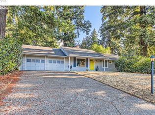 6355 SW Dawn St, Lake Oswego, OR 97035