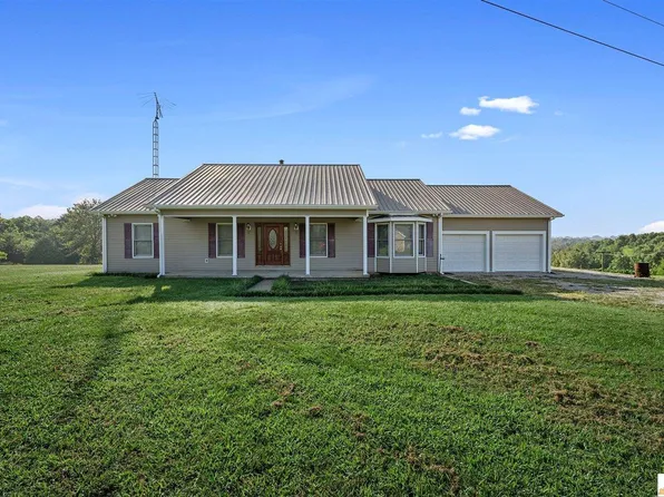 1191 E Hack Rd, Brownsville, KY 42210