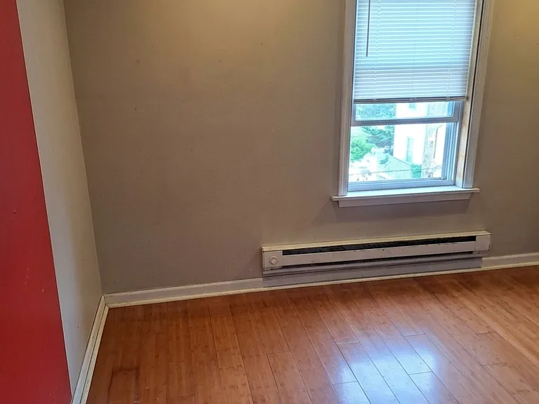 1824 W Montgomery Ave — Photo 3