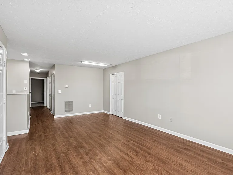 Waterfront Pointe — Photo 28