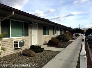 201 Jim Clements Way APT 2, Selah, WA 98942