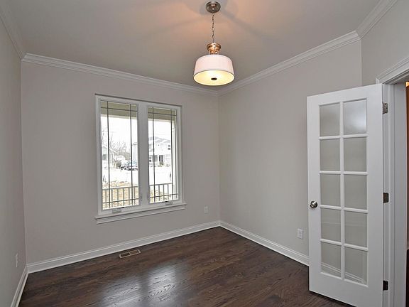 4th image of 4918 Fairview Ave