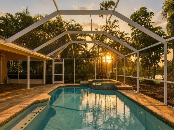 8309 Shadow Pine Way, Sarasota, FL 34238