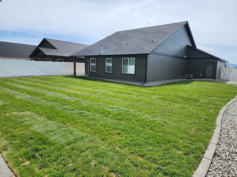 9033 Disc Ave — Photo 24