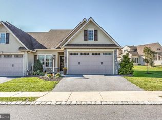 1286 Tumblestone Dr, Mount Joy, PA 17552