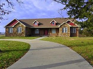 4265 S 93rd Rd, Bolivar, MO 65613