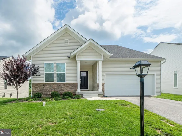 148 Lilac Ct, Coatesville, PA 19320