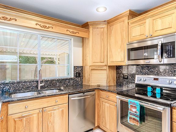 5th image of 12633 N 49th Ave