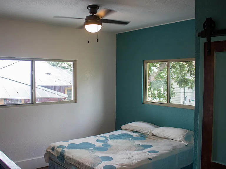 1119 W Russell Pl #B — Photo 10