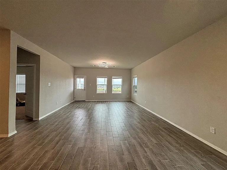 11616 Comano Dr — Photo 15