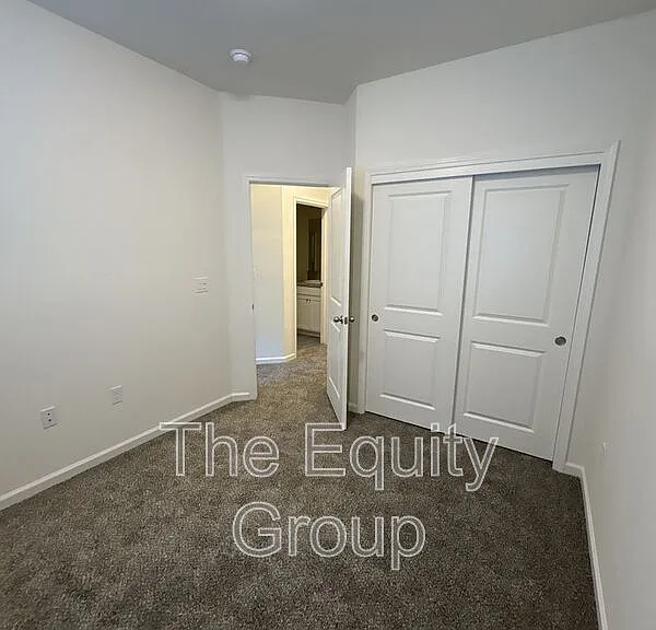 725 S Pinkham #101 — Photo 21