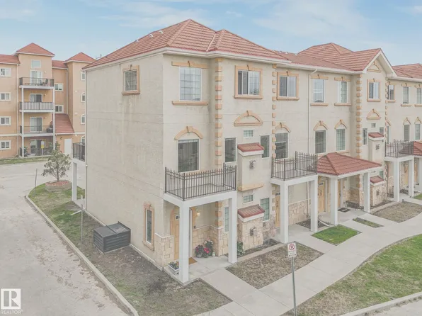 13825 155th Ave NW Unit 37, Edmonton, AB T6V 0B8