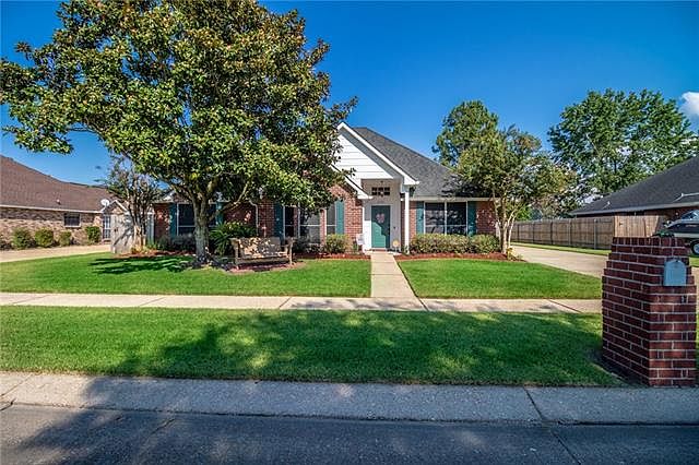 1st image of 2212 Pine Valley Dr