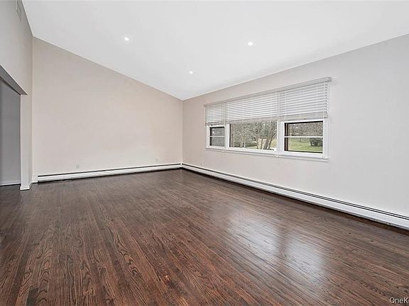 3rd image of 74 Edgewood Rd
