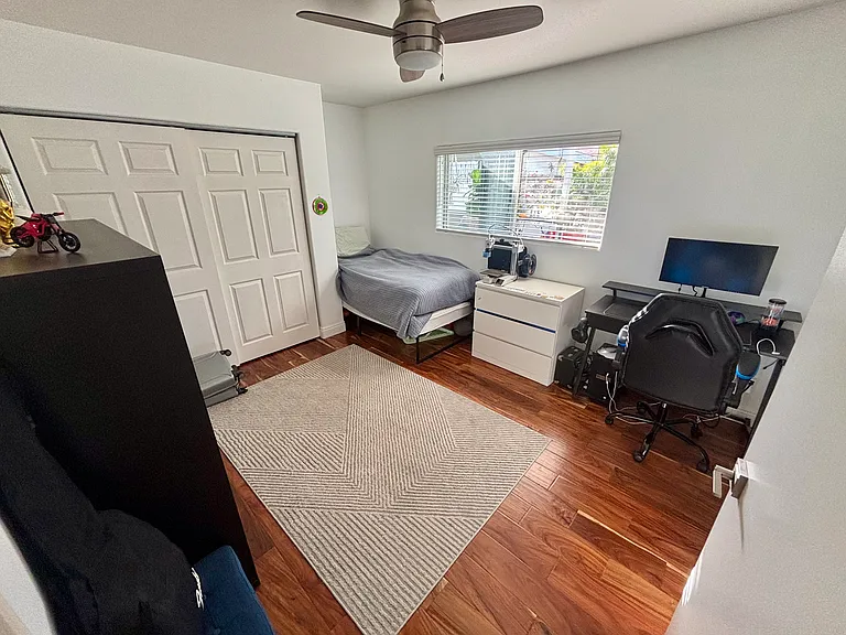 2064 Glasgow Ave — Photo 28