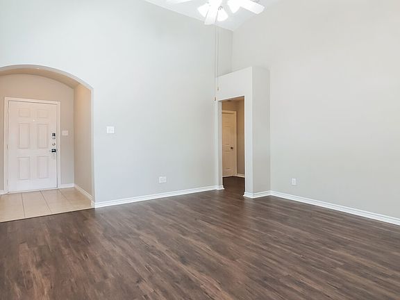 5th image of 8912 Wild Rose Ln